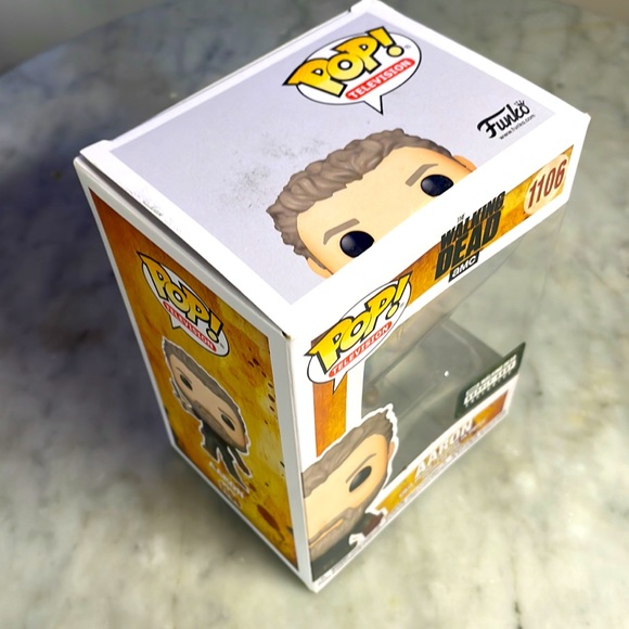 POP! #1106 Aaron - Picture 4 of 10